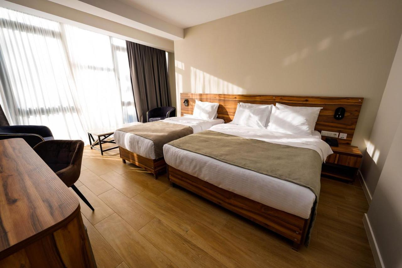 Address Boutique Hotel Tiflis Exterior foto