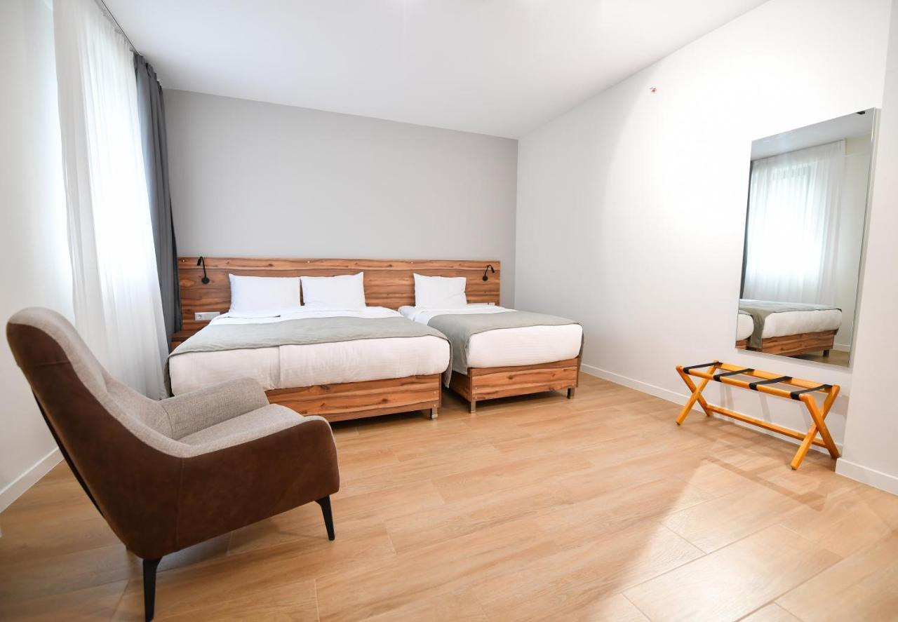 Address Boutique Hotel Tiflis Exterior foto