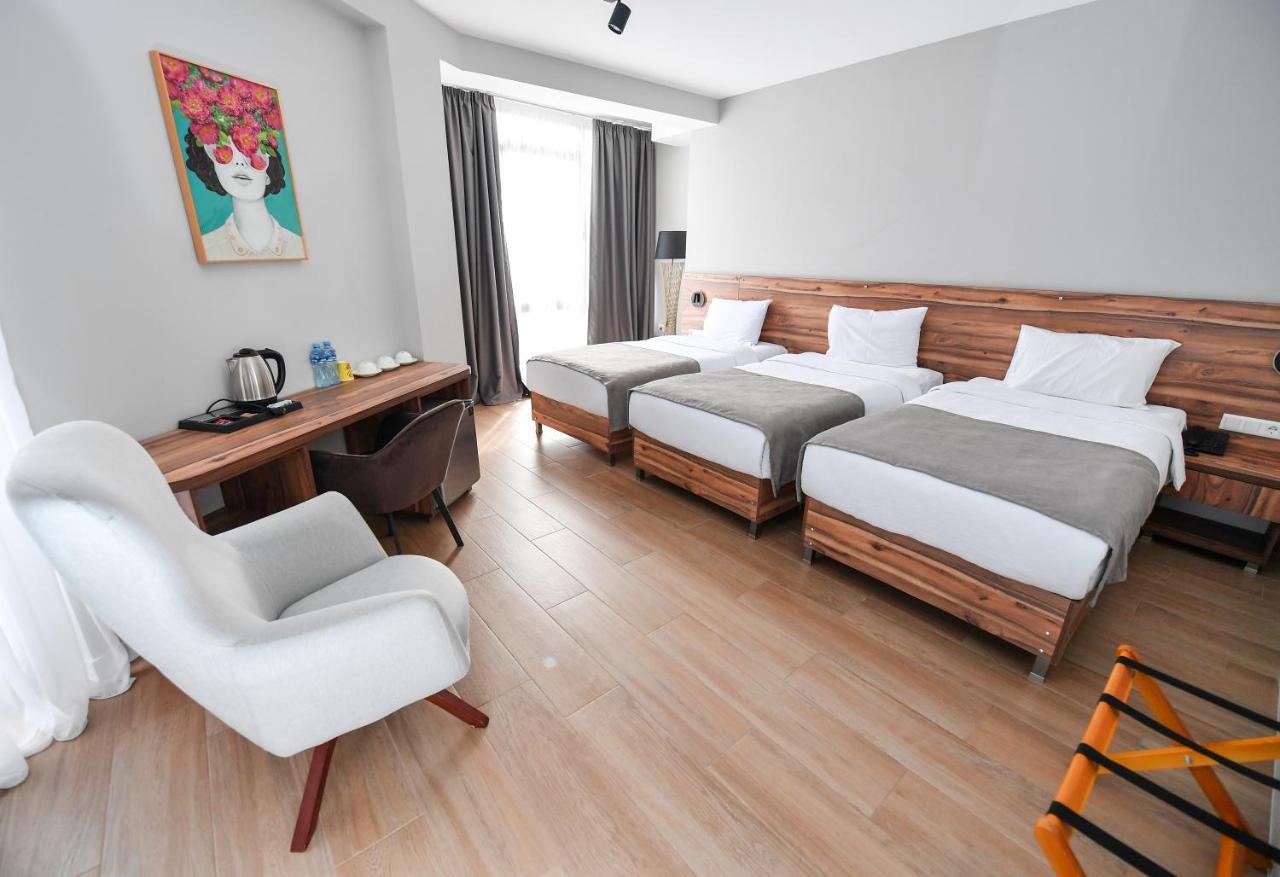 Address Boutique Hotel Tiflis Exterior foto