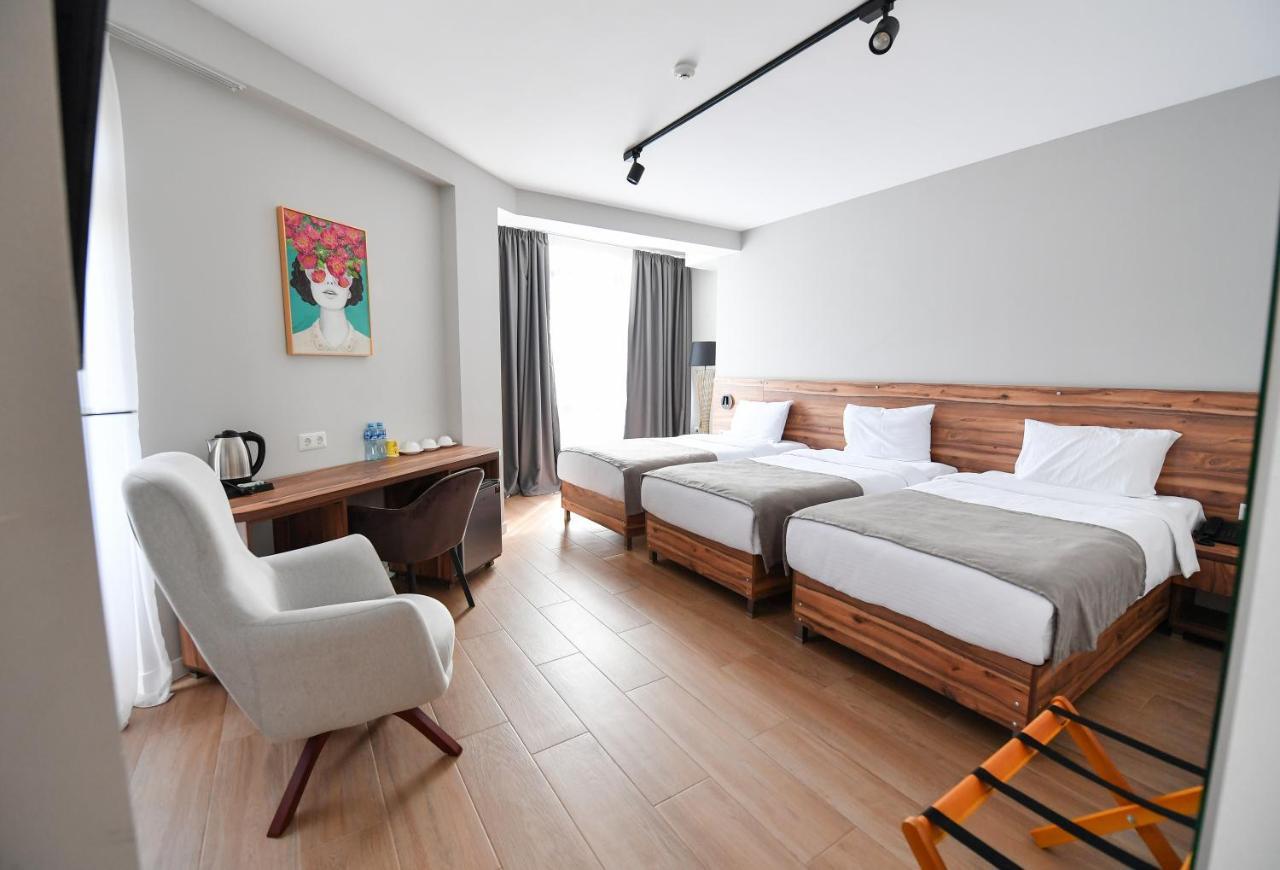 Address Boutique Hotel Tiflis Exterior foto