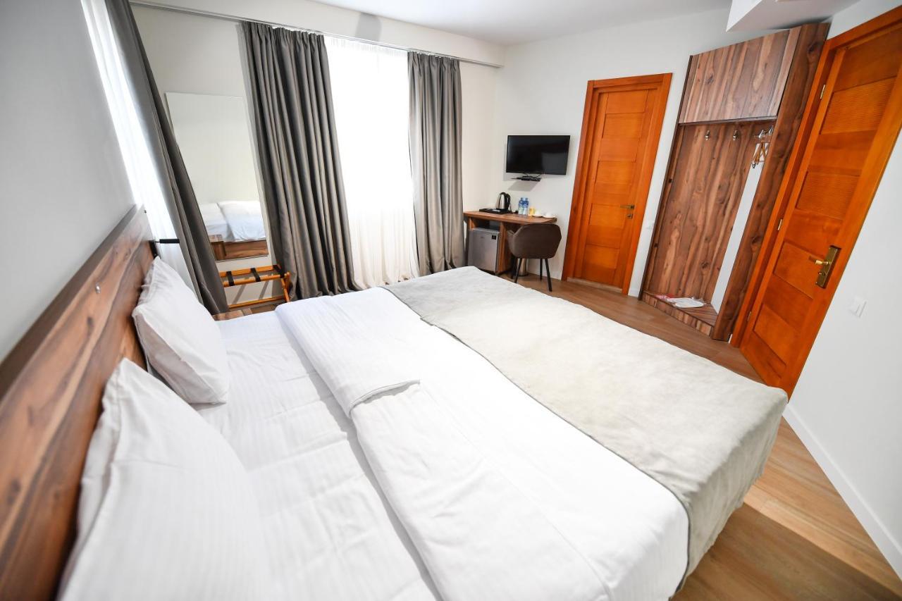 Address Boutique Hotel Tiflis Exterior foto